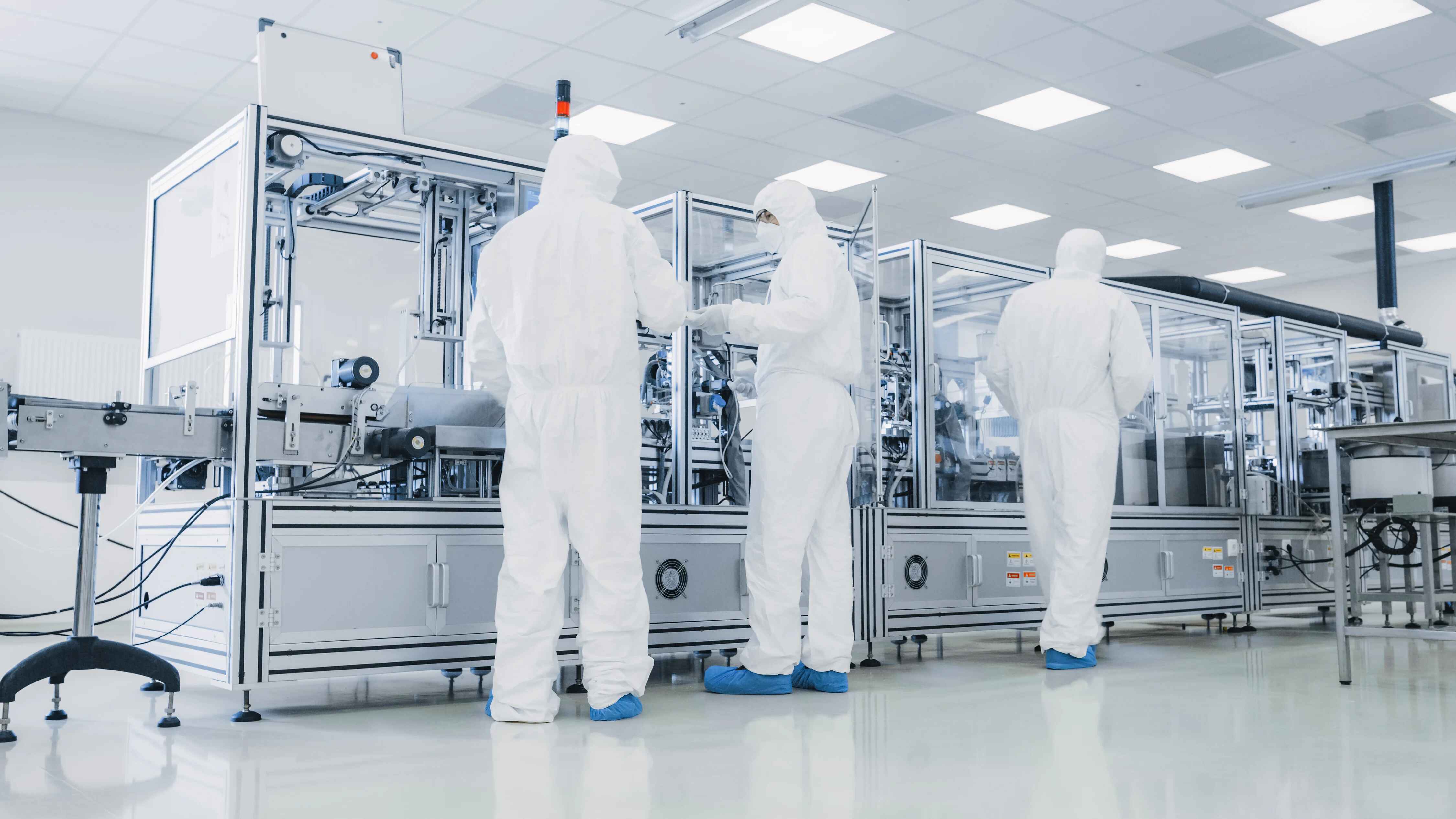 Semiconductor_Production_Line_Cleanroom