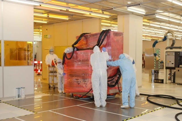 How we helped Plessey Semiconductors manage phased equipment delivery by providing secure, environment-controlled storage at our Bristol HQ.